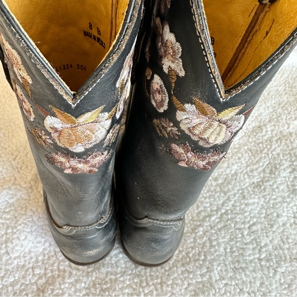 Women’s Cavender Distressed Embroidered Boots - Picture 5 of 9
